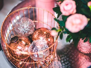 decoracion-de-tu-casa-en-Navidad-tonos-rosados